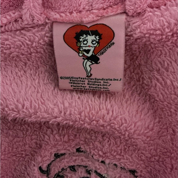 Pink Betty Boop Fleece Robe - Picture 8 of 9